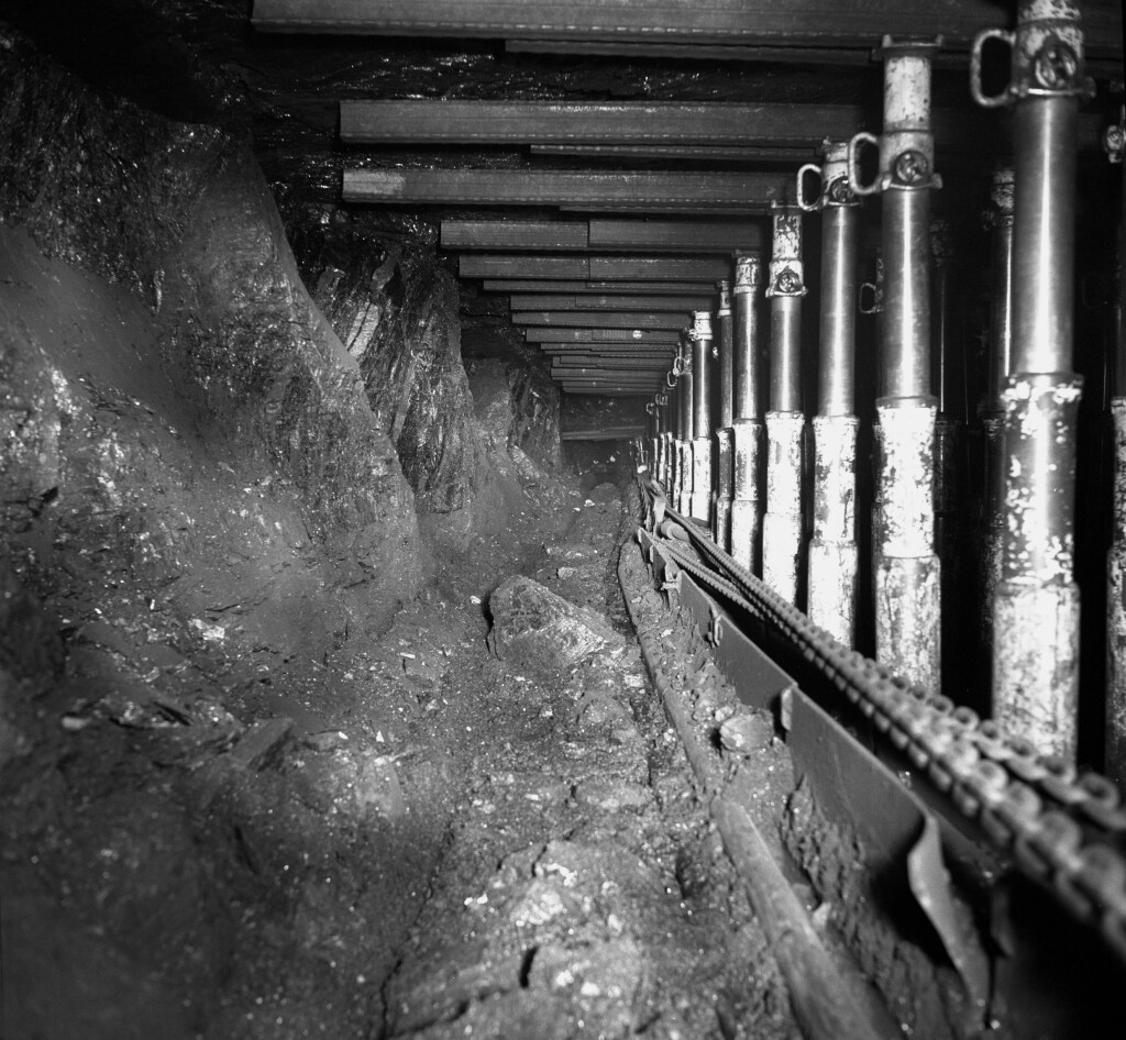 Coegnant Colliery 1978, prop and bar face.