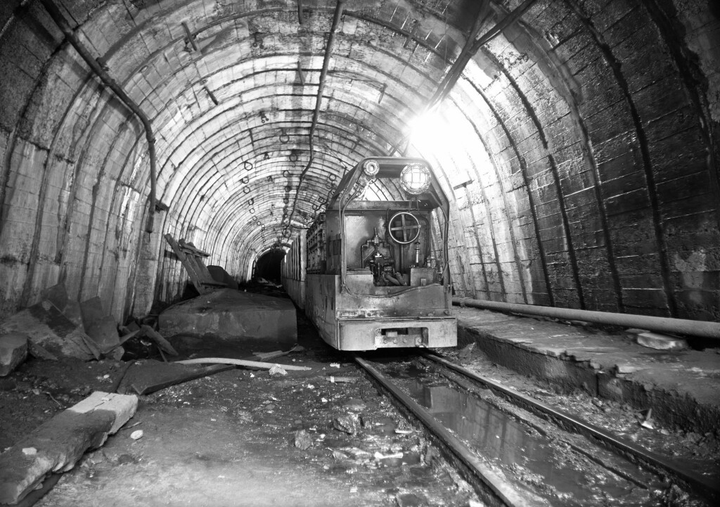 Hafodyrynys Colliery, electric locomotive at the entrance to the drift in 1968.