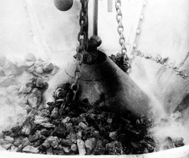 Cap and cone balst furnace