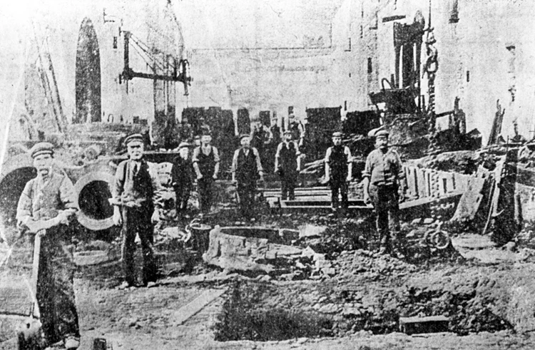 Victoria Foundry, rebuilt in 1902, produced 18,000 tons of castings a year.