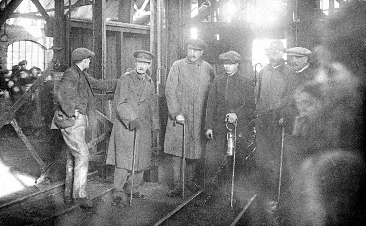 The Prince of Wales during his visit to Victoria No 5 pit in 1918. 