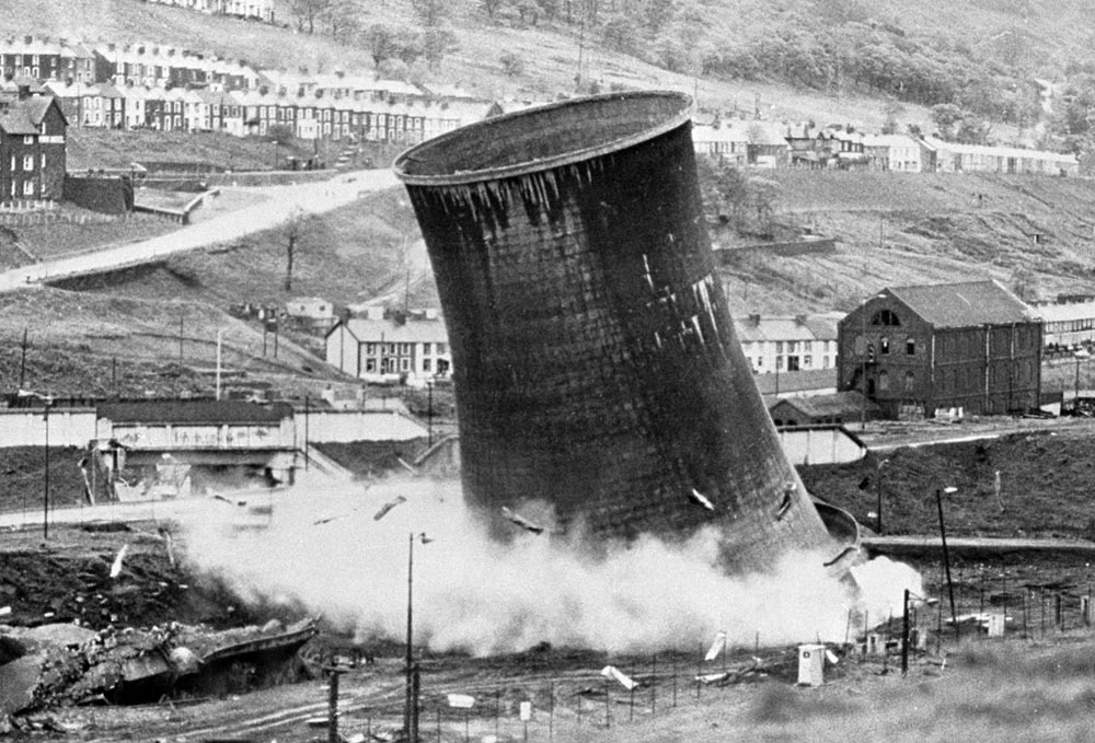 On 30 October 1929 the works were closed.  In 1936 they were demolished. 