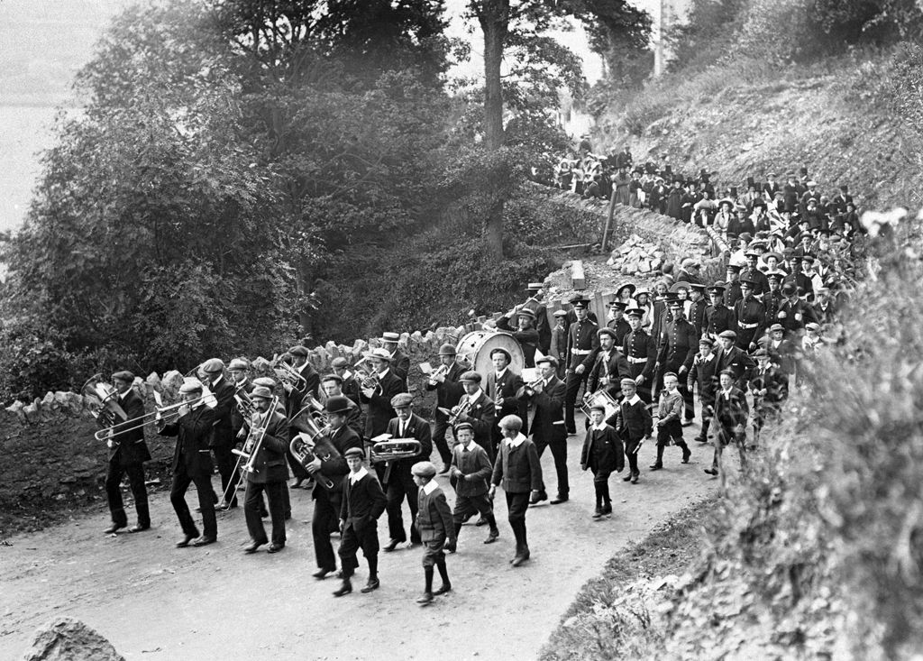 Procession of locals from Fishguard, 30th August 1909 (b/w photo)