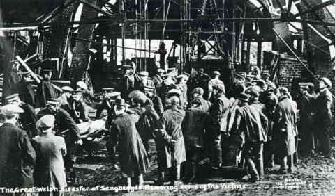Bodies of the victims being recovered from the mine 