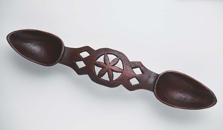 Lovespoon, with bowl at each end