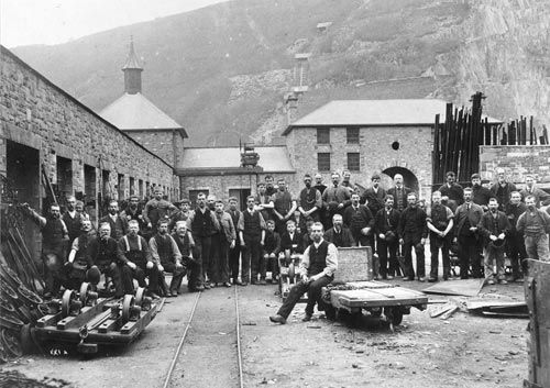 Some of the Gilfach Ddu workers, 1896