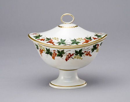 tureen with cover
