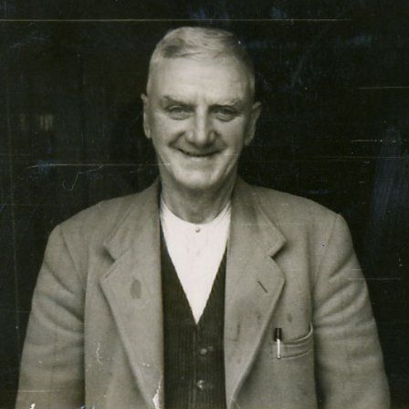 Bertie Stephens, Carmarthenshire ballad singer. (1900-1978)