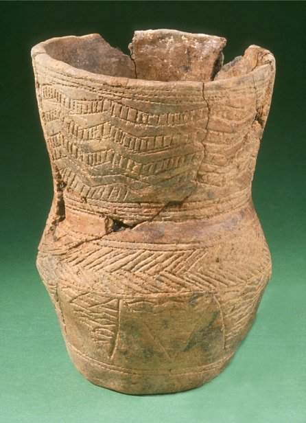 Another example of a Beaker, this time from a cist containing a female burial, discovered in 1991 in Llandaff (Cardiff). The burial was also accompanied by a bronze awl, an artefact commonly found with Beakers.