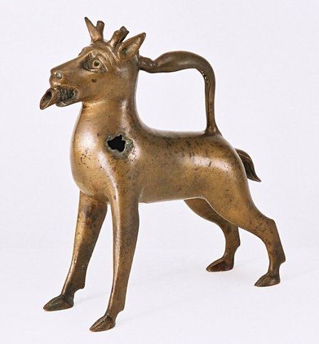 Late 13th or early 14th-century aquamanile in the shape of a stag. 26cm (10.2 inches) tall.