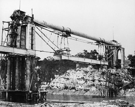 Construction of Chepstow railway bridge