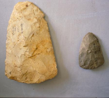 Bout coupè handaxes (Coygan Cave). These tools are characteristic of Neanderthal technology.