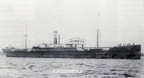 The Breconian waiting to discharge her grain cargo at Rotterdam, 1907