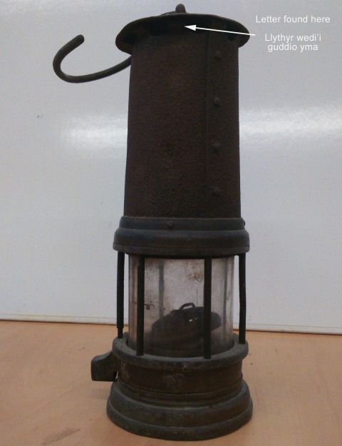 Cambrian type flame safety lamp.