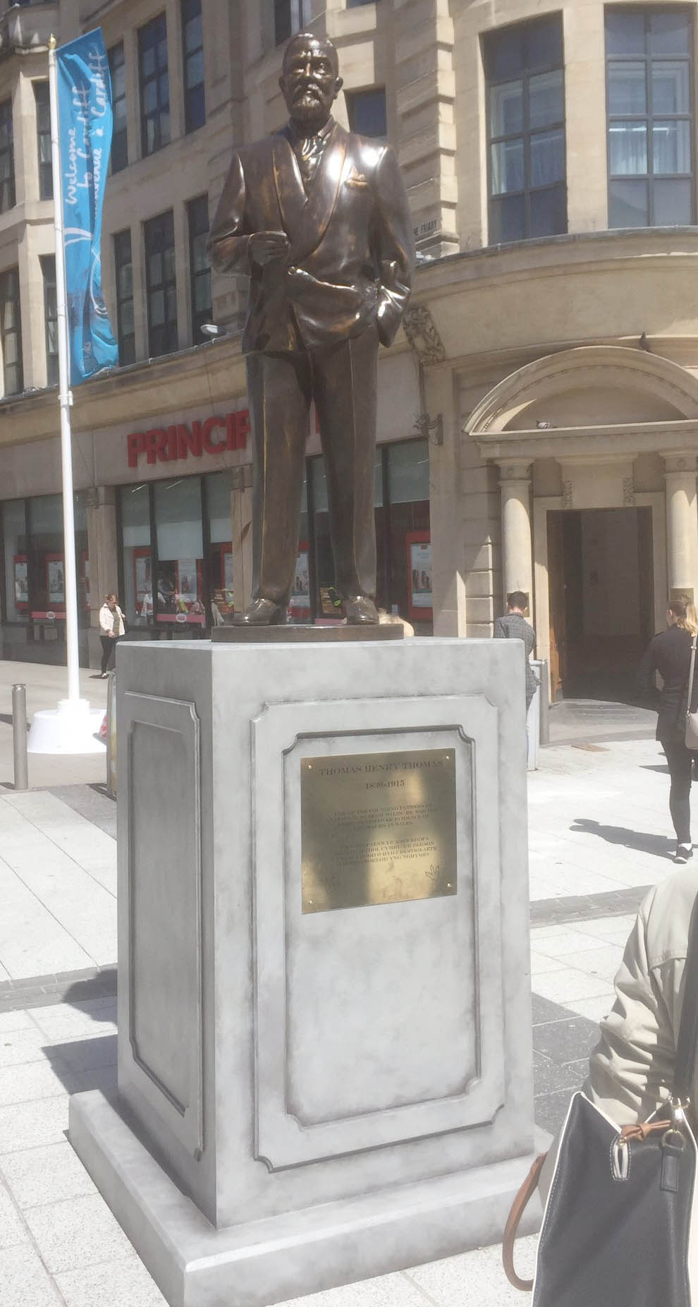 Statue on Cardiff's Queen Street