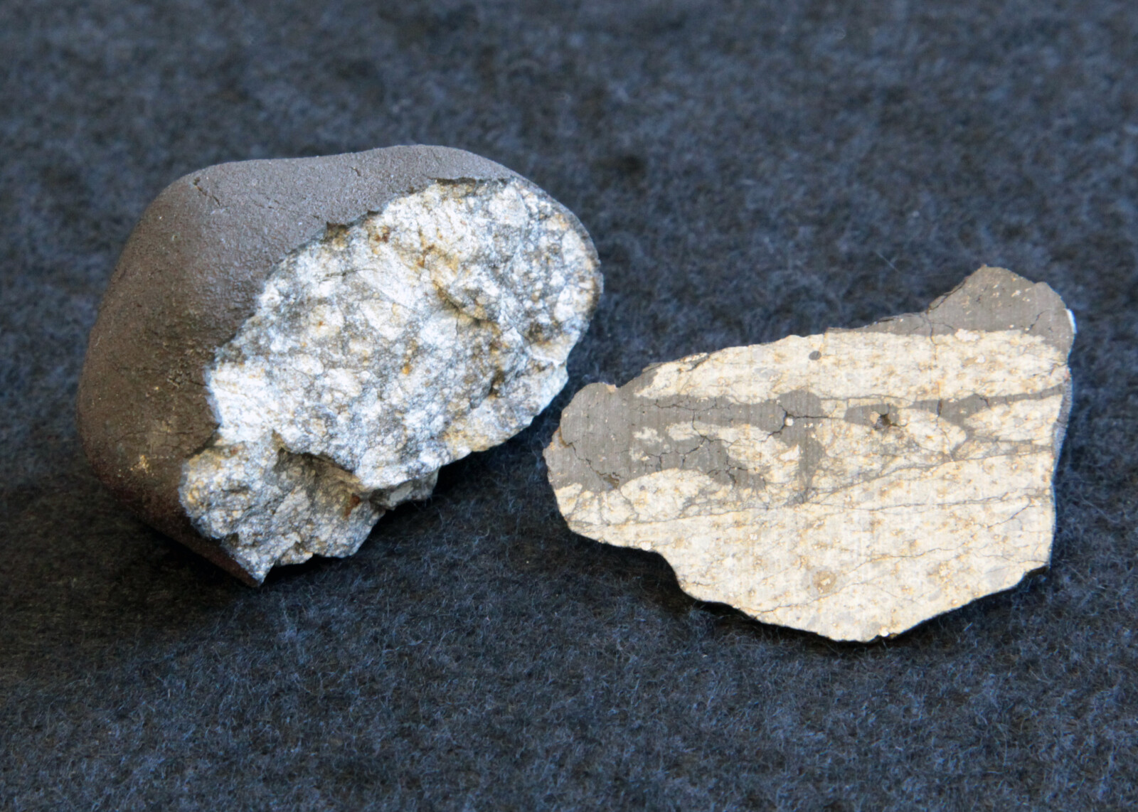 Replica models of two meteorites