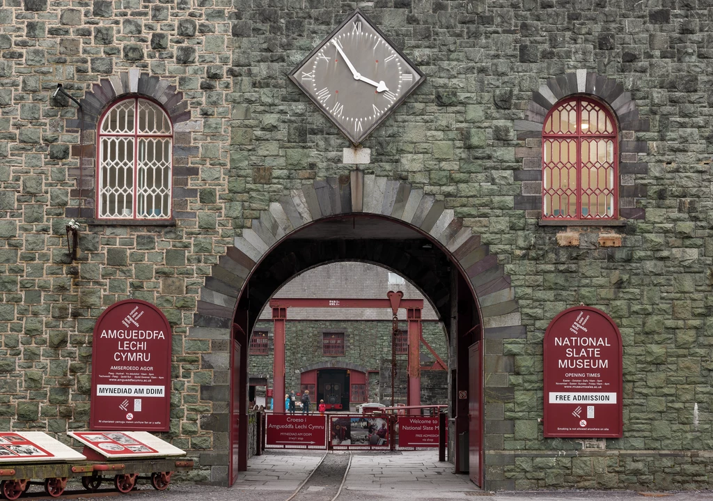 The clock above the entrance to the Welsh Slate Museum