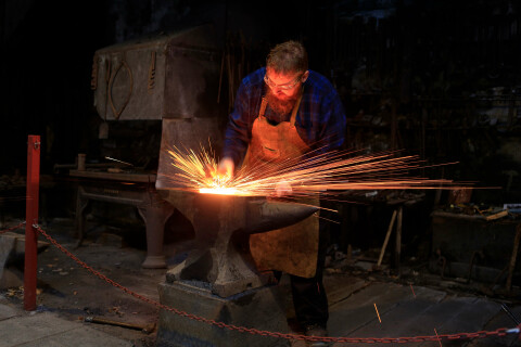 image: blacksmithing course at National Slate Museum Llanberis