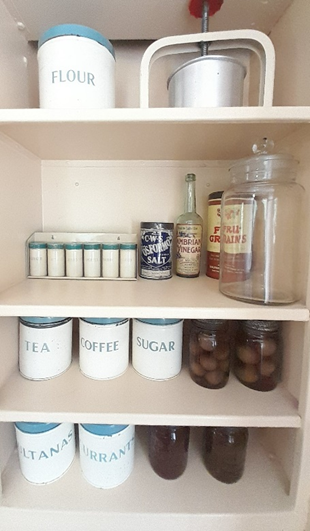 Prefab kitchen cupboards