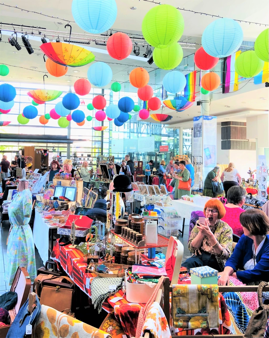 Event : Waterfront Vintage and Makers Market