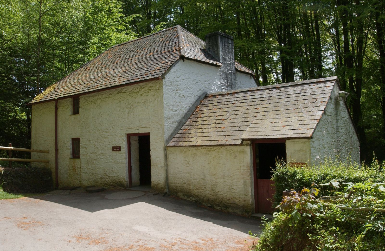 Audio Described Tour At St Fagans National Museum Of History Museum Wales