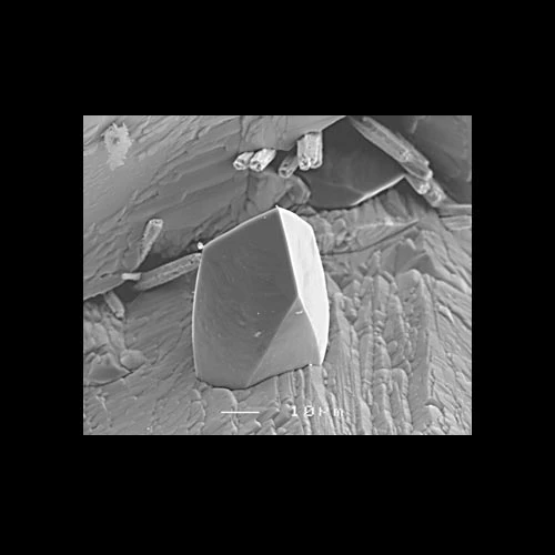 Individual beudantite crystal