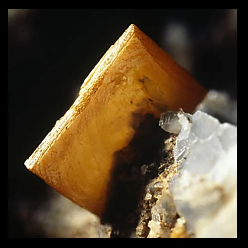 Large tabular wulfenite crystal