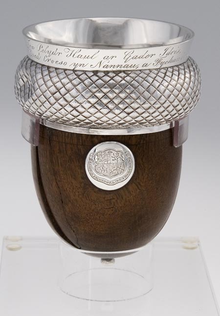 Oak and silver acorn-shaped Cup