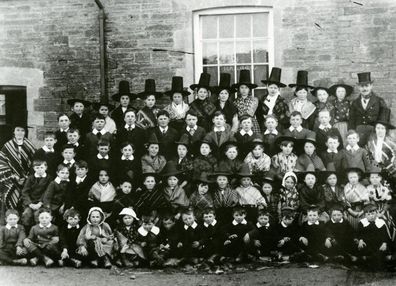 The children of Blaen-ffos School, 1915